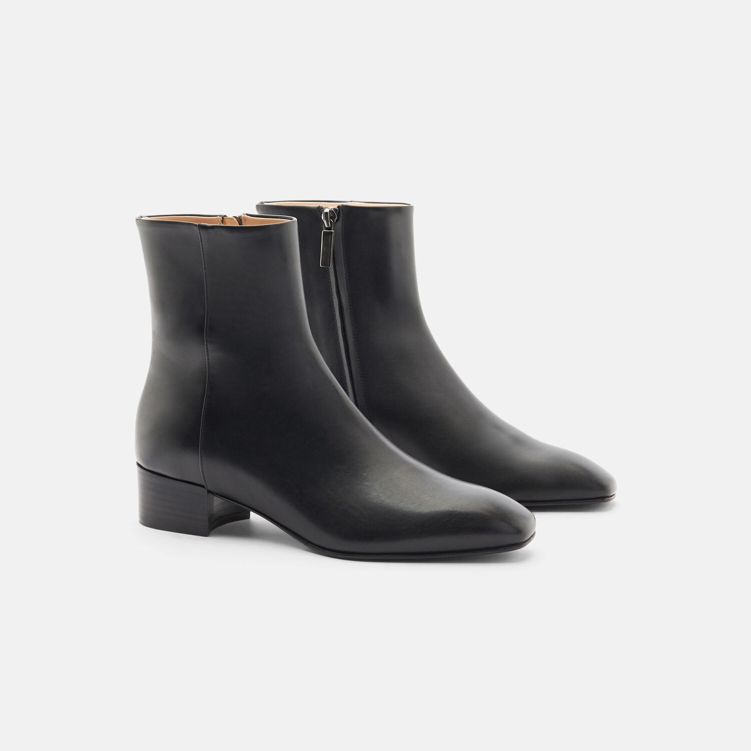 Scarosso Ambra Nera In Black - Calf