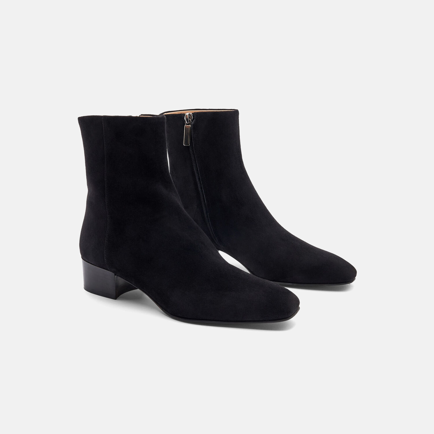 Shop Scarosso Ambra Nera Scamosciata In Black - Suede