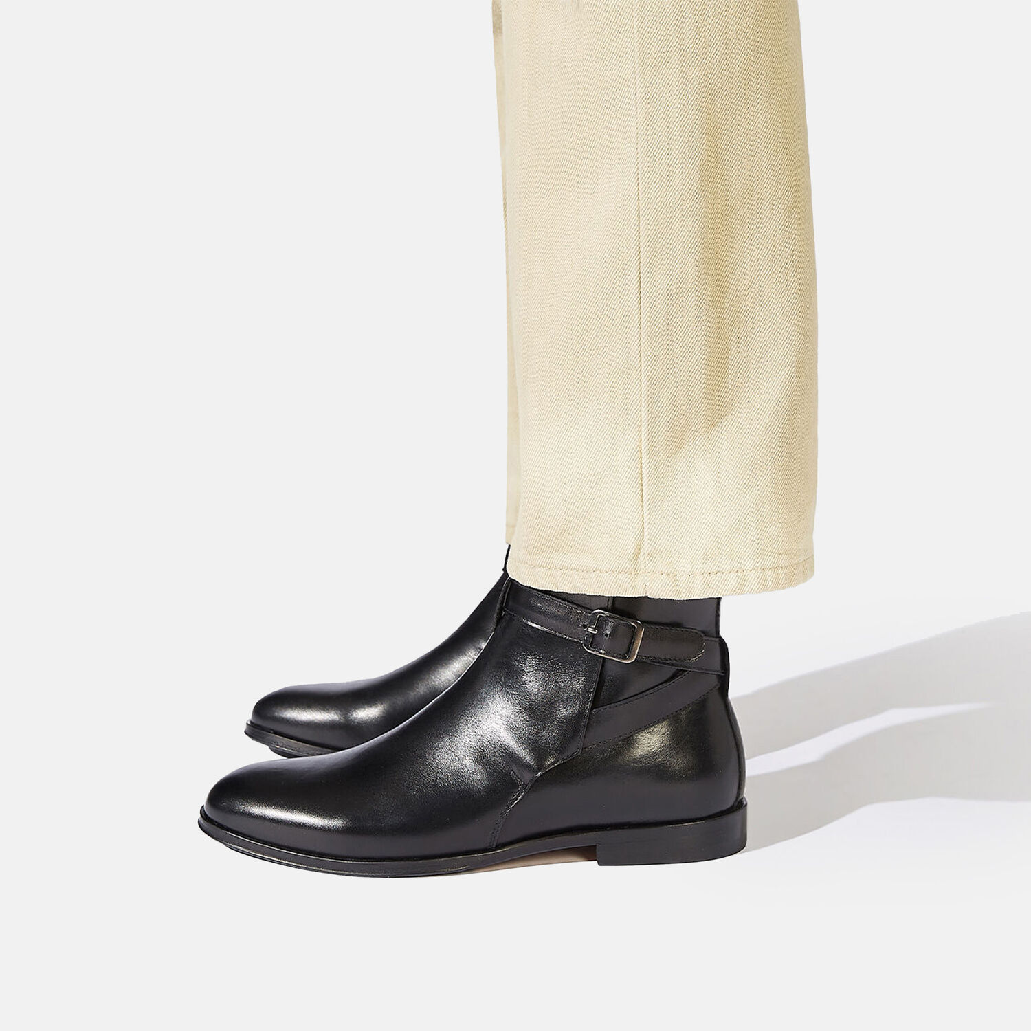 Scarosso Lara Buckled Ankle Boots In Black - Calf