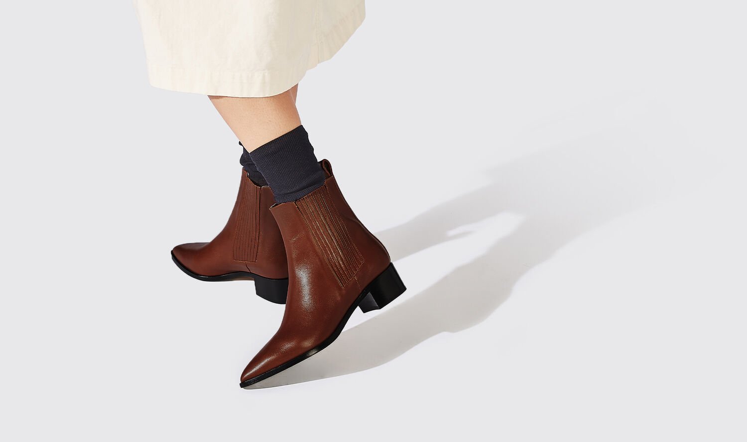 Shop Scarosso Olivia Castagno - Woman Boots Chestnut In Chestnut - Calf