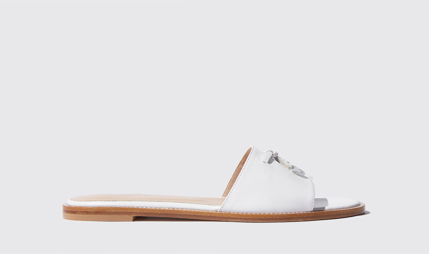 Scarosso Beatrice Flat Sandals In White - Calf