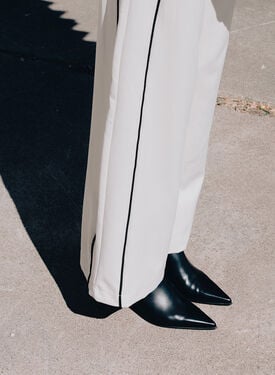 Jamie Black Scarosso: Black - Calf JAMIEANKL