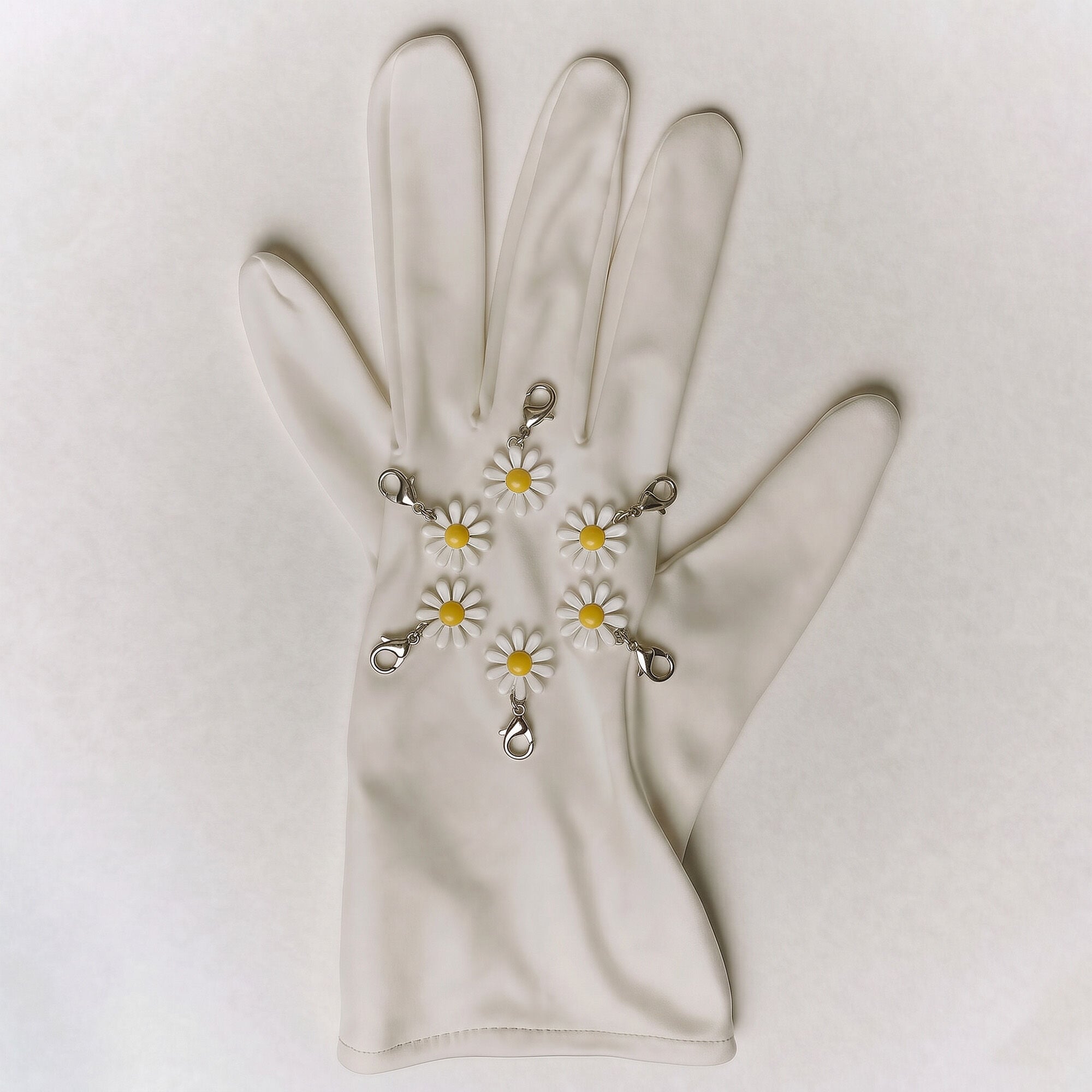 Charms fleurs Scarosso: Blanc & jaune – nickel Charms fleurs Scarosso: Blanc & jaune – nickel CHARMACCE