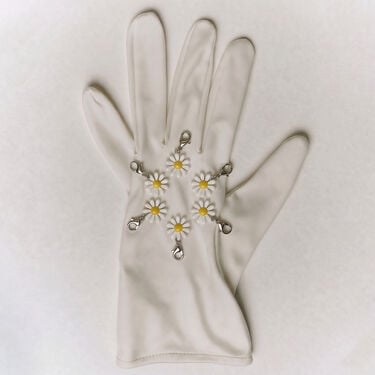Charms fleurs Scarosso: Blanc & jaune – nickel Charms fleurs Scarosso: Blanc & jaune – nickel CHARMACCE