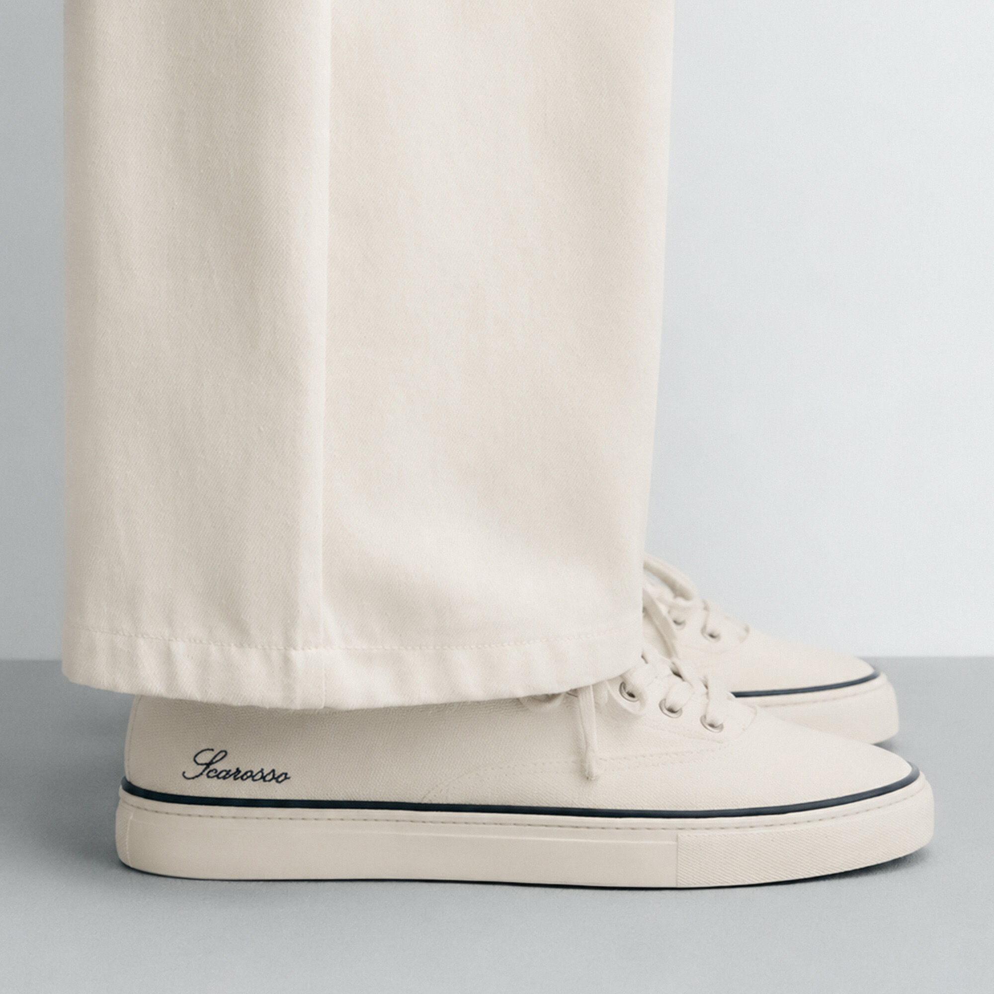 Sirio White Scarosso: White - Cotton Sirio White Scarosso: White - Cotton SIRIOSNEA