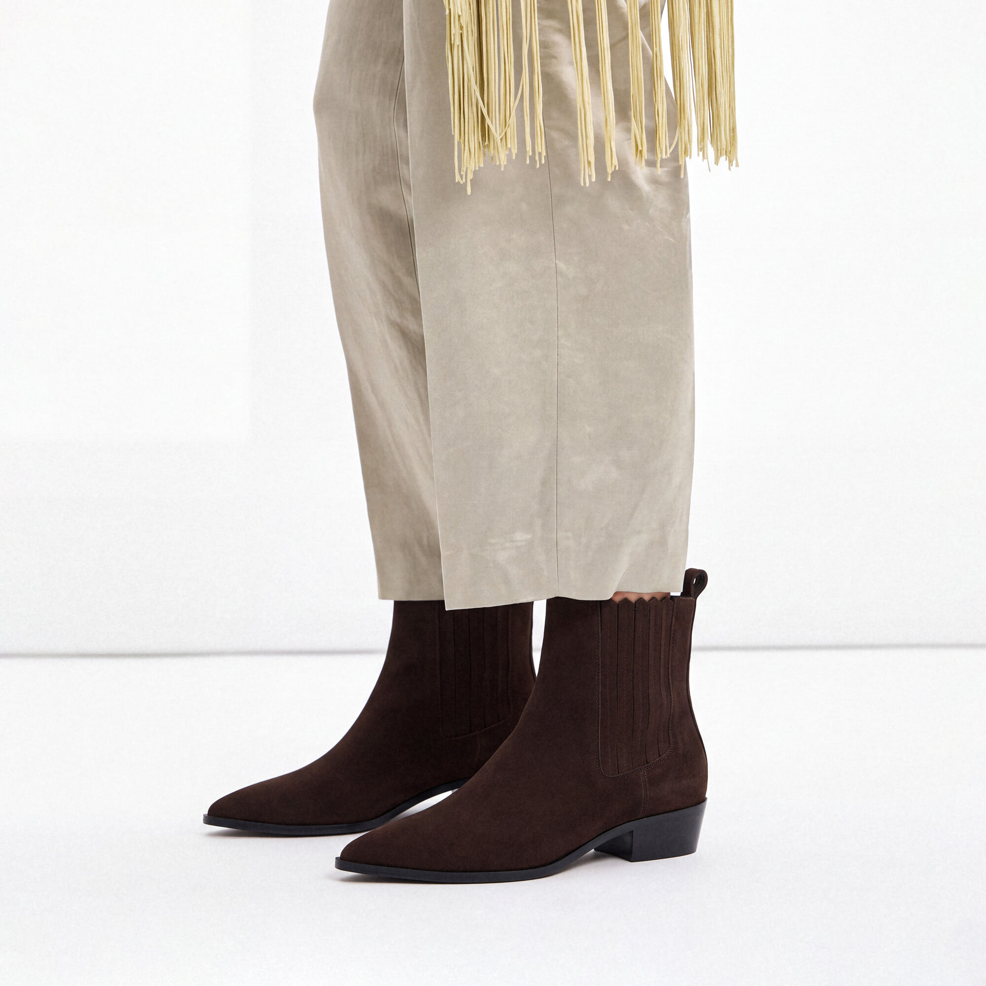 Olivia Brown Suede Scarosso: Dark Brown - Suede Olivia Brown Suede Scarosso: Dark Brown - Suede OLIVIARCHEL
