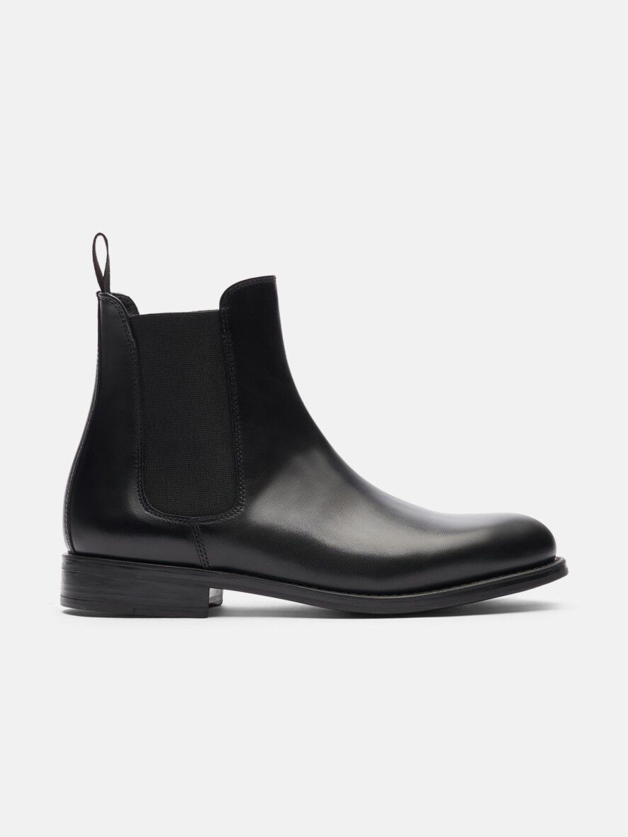 Women's Italian Chelsea Boots: Luxury Leather Shoes | Scarosso®