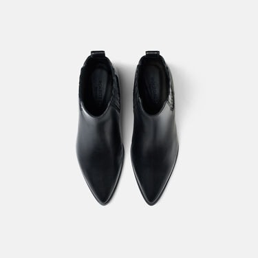 Olivia Black Scarosso: Black - Calf OLIVIARCHEL