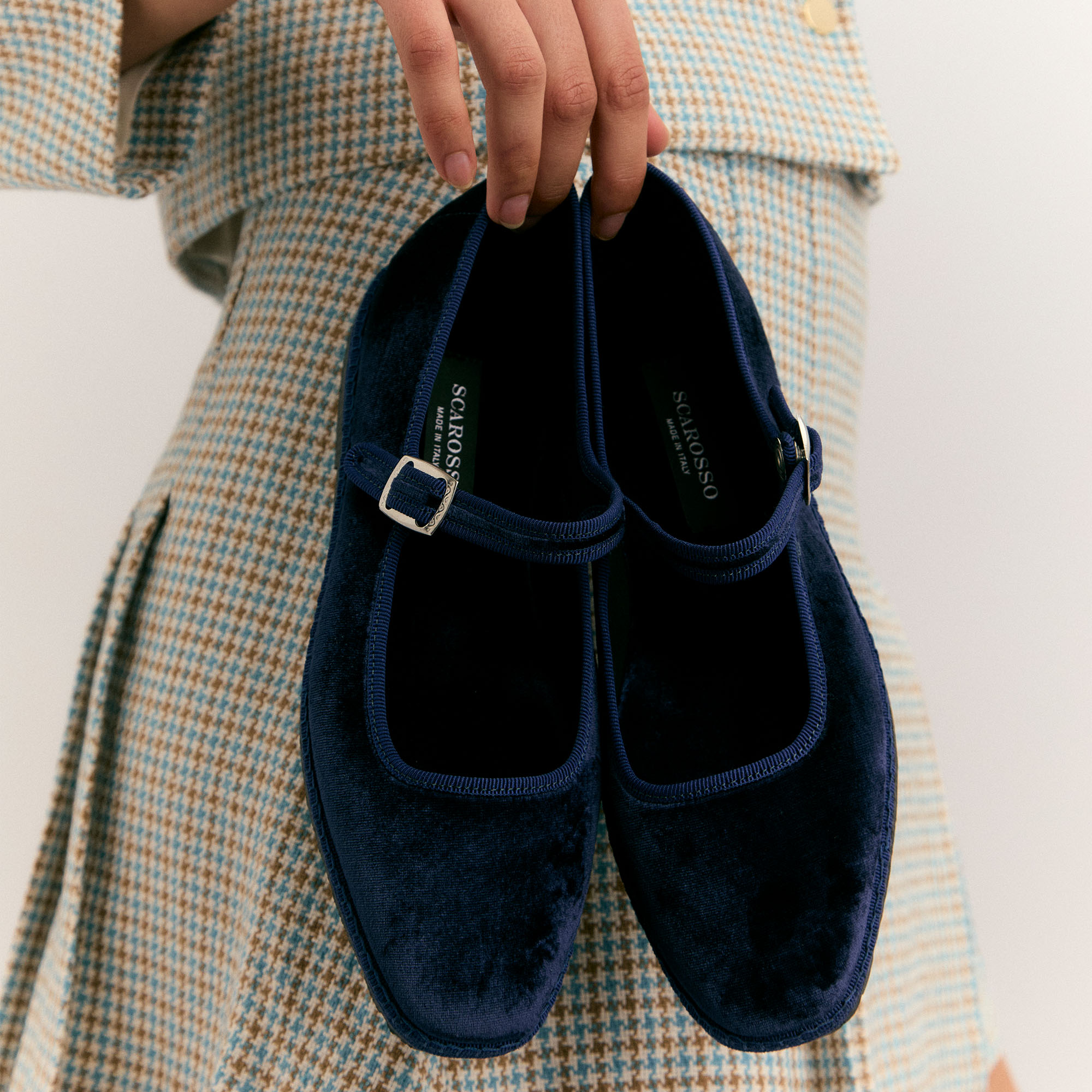 Scarosso Petra Velvet Slippers In Blue - Velvet