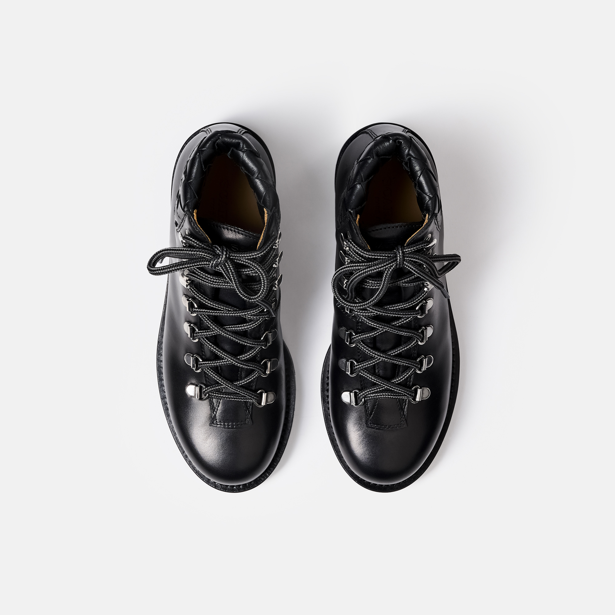 Scarosso Catherine Round-toe Lace-up Boots In Black