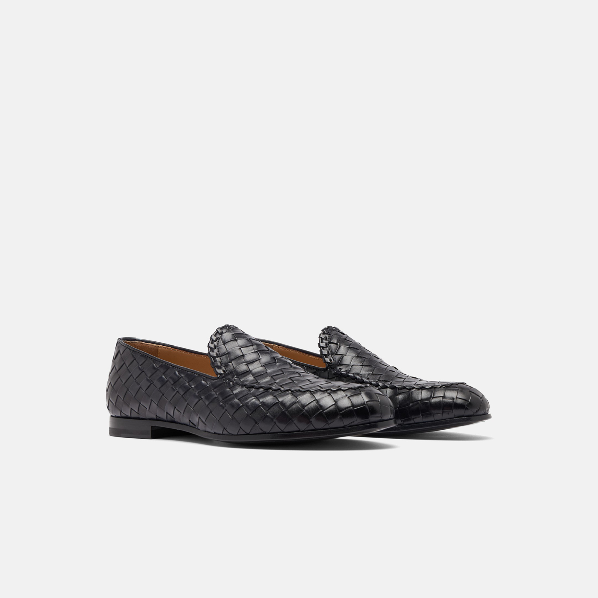 Scarosso Vittorio Interwoven Leather Loafers In Black - Calf